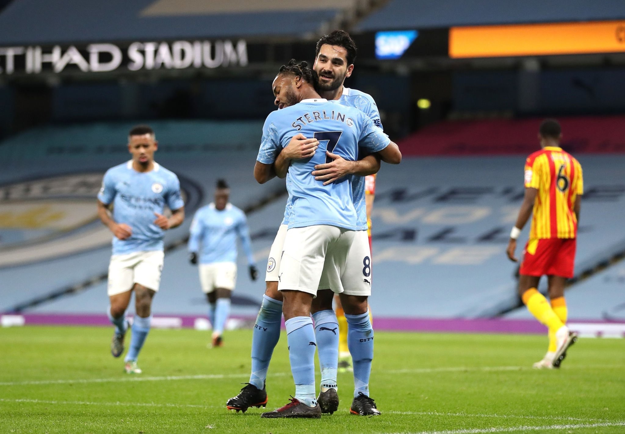 上海队攻守 上海队攻守